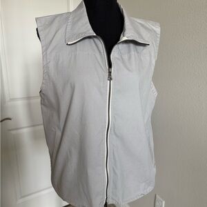 Gray Zip-Up Vest